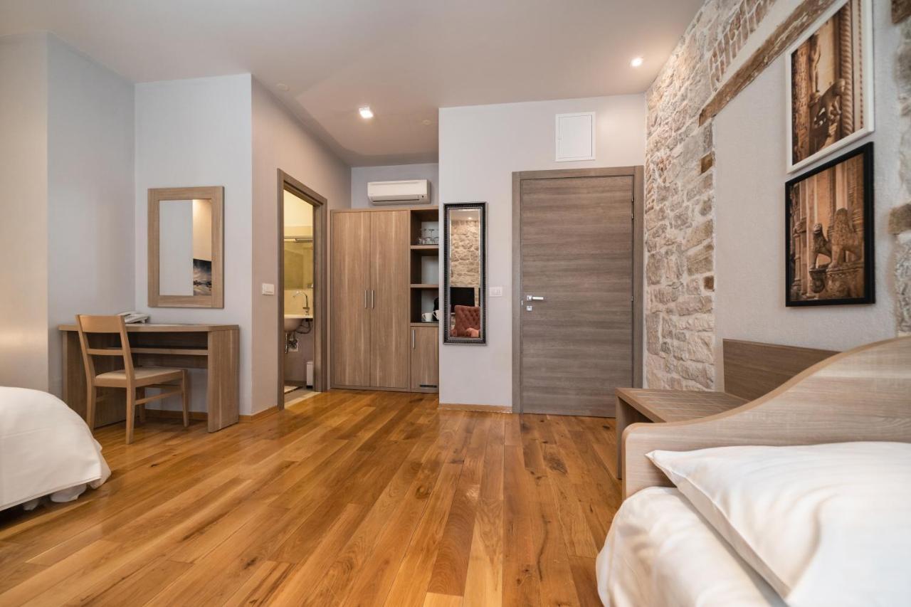 Tifani Luxury Rooms 2 Σπλιτ Εξωτερικό φωτογραφία