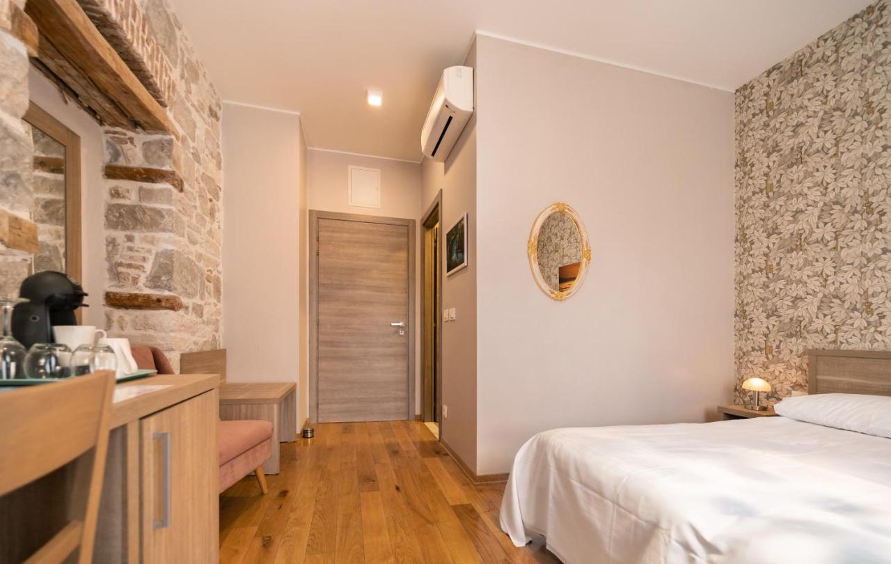 Tifani Luxury Rooms 2 Σπλιτ Εξωτερικό φωτογραφία