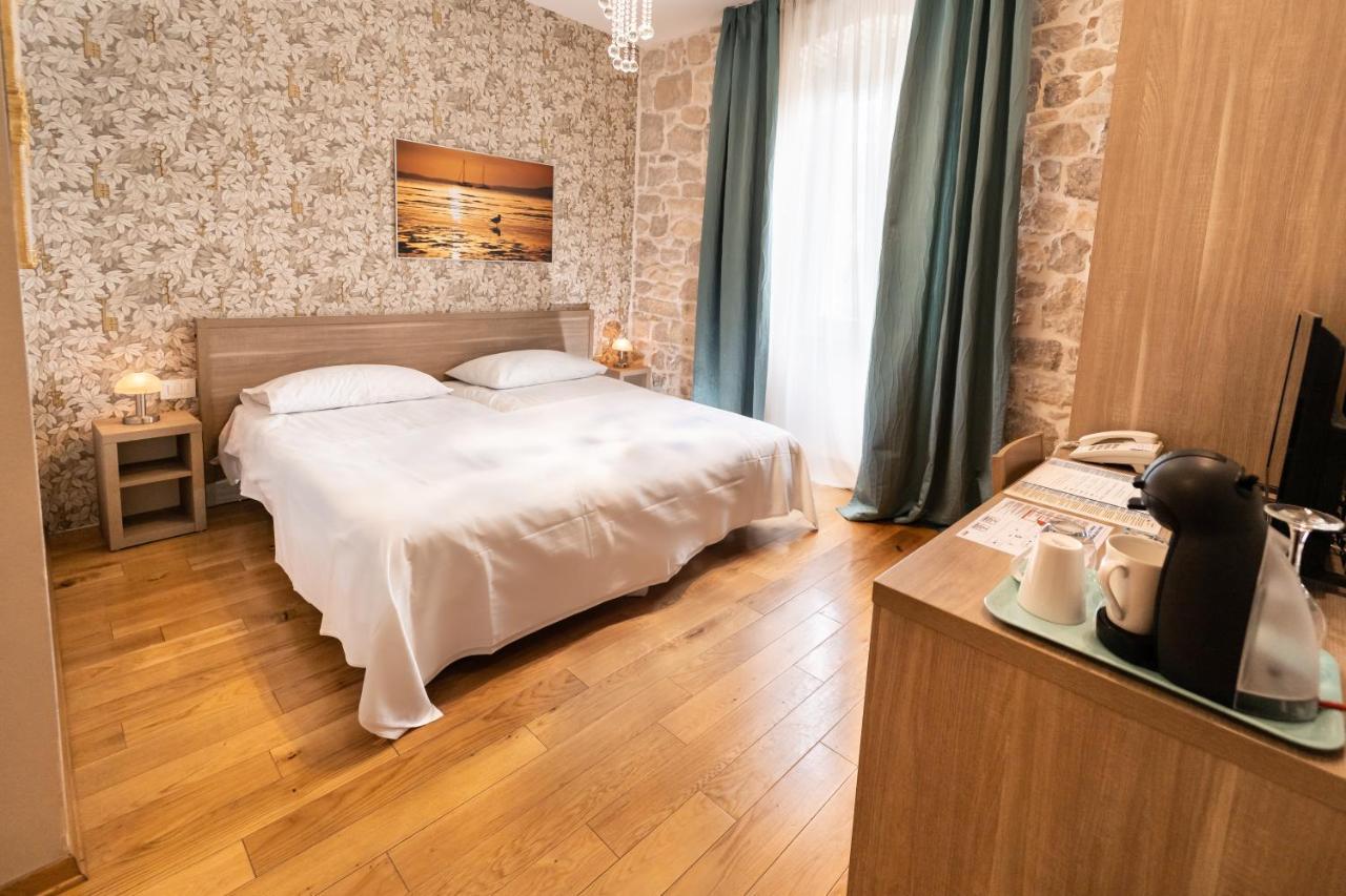 Tifani Luxury Rooms 2 Σπλιτ Εξωτερικό φωτογραφία