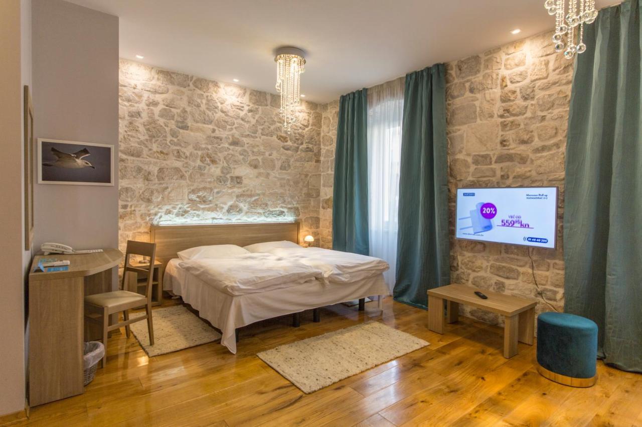 Tifani Luxury Rooms 2 Σπλιτ Εξωτερικό φωτογραφία