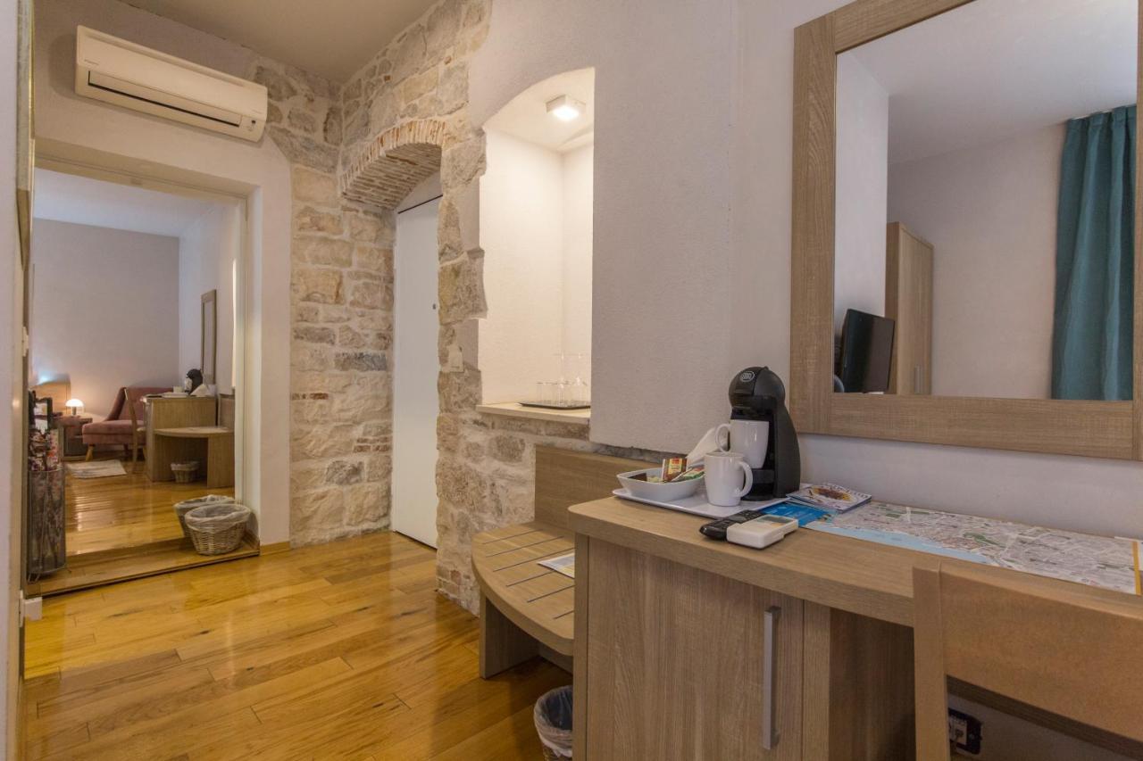 Tifani Luxury Rooms 2 Σπλιτ Εξωτερικό φωτογραφία